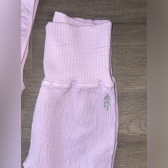 Free people Good Karma Tile Textured Set - Picture 3 of 5